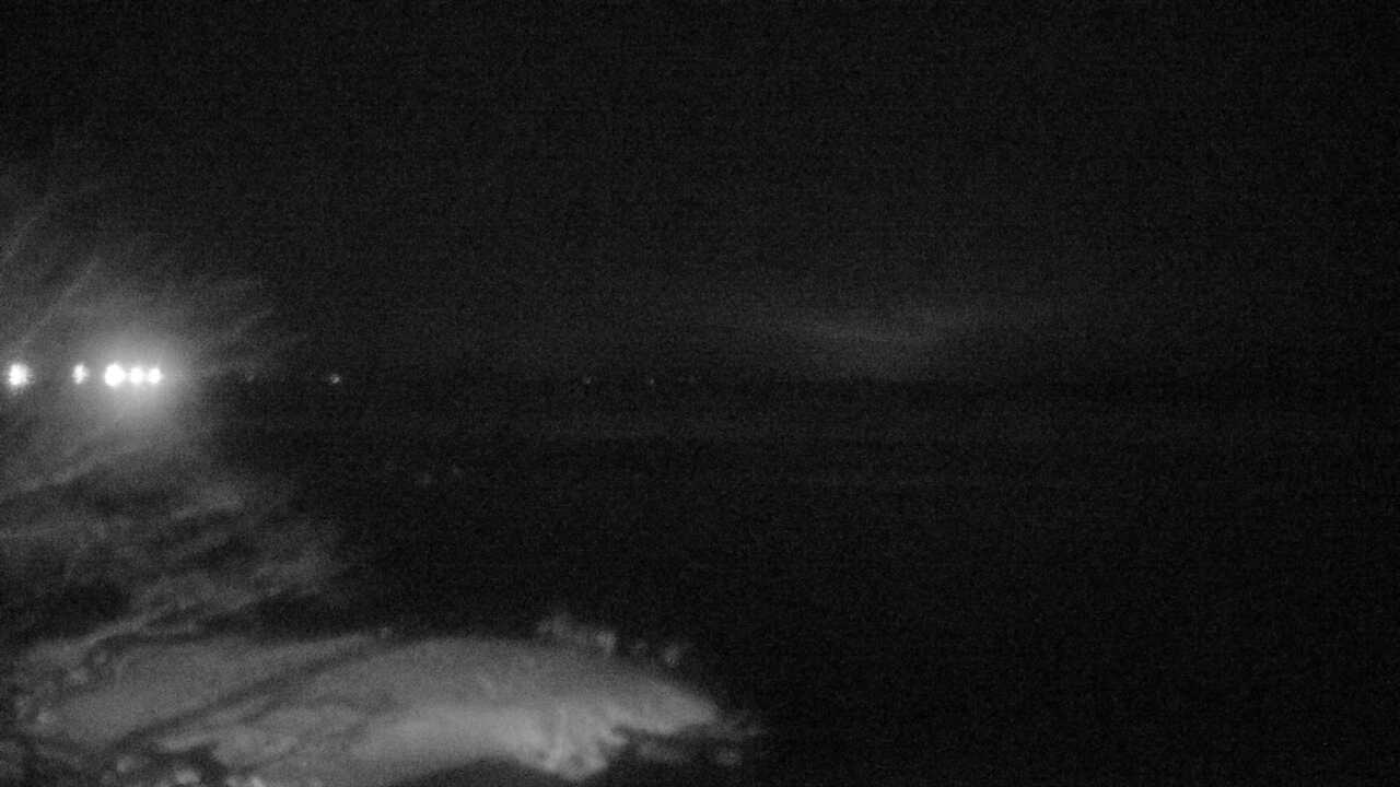 濤沸湖と斜里岳