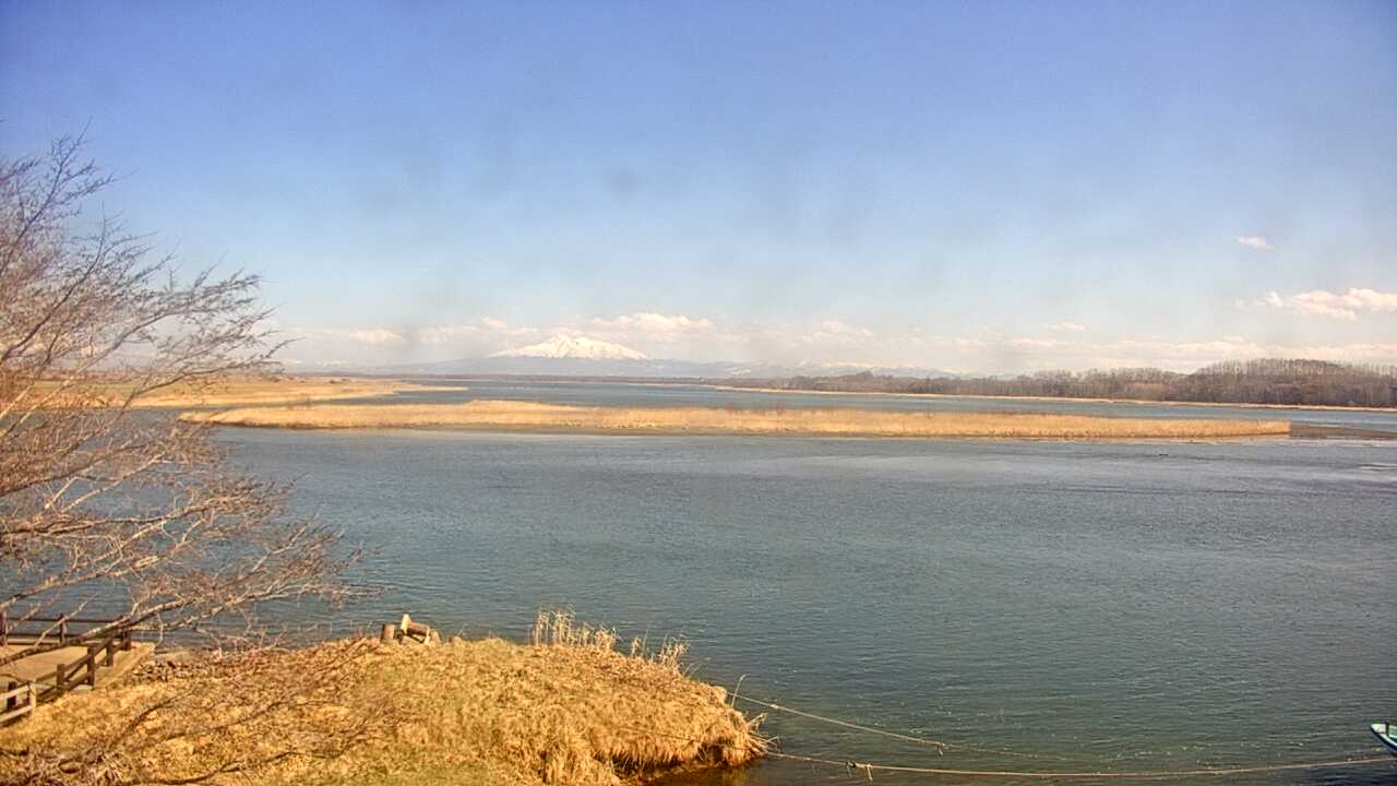 濤沸湖と斜里岳