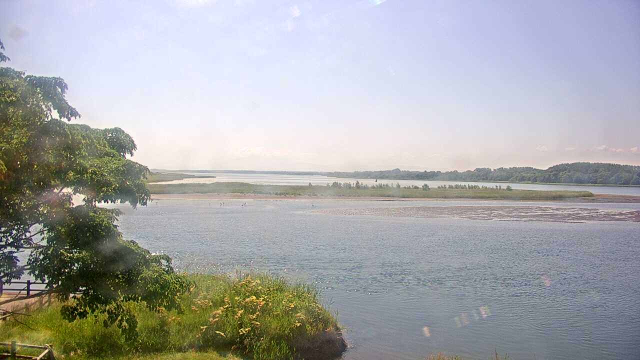 濤沸湖と斜里岳