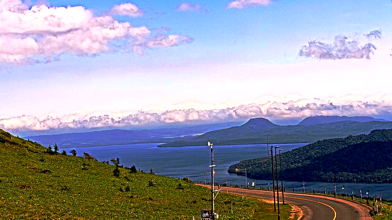 Lake Kussharoko as viewed from Bihorotoge Pass