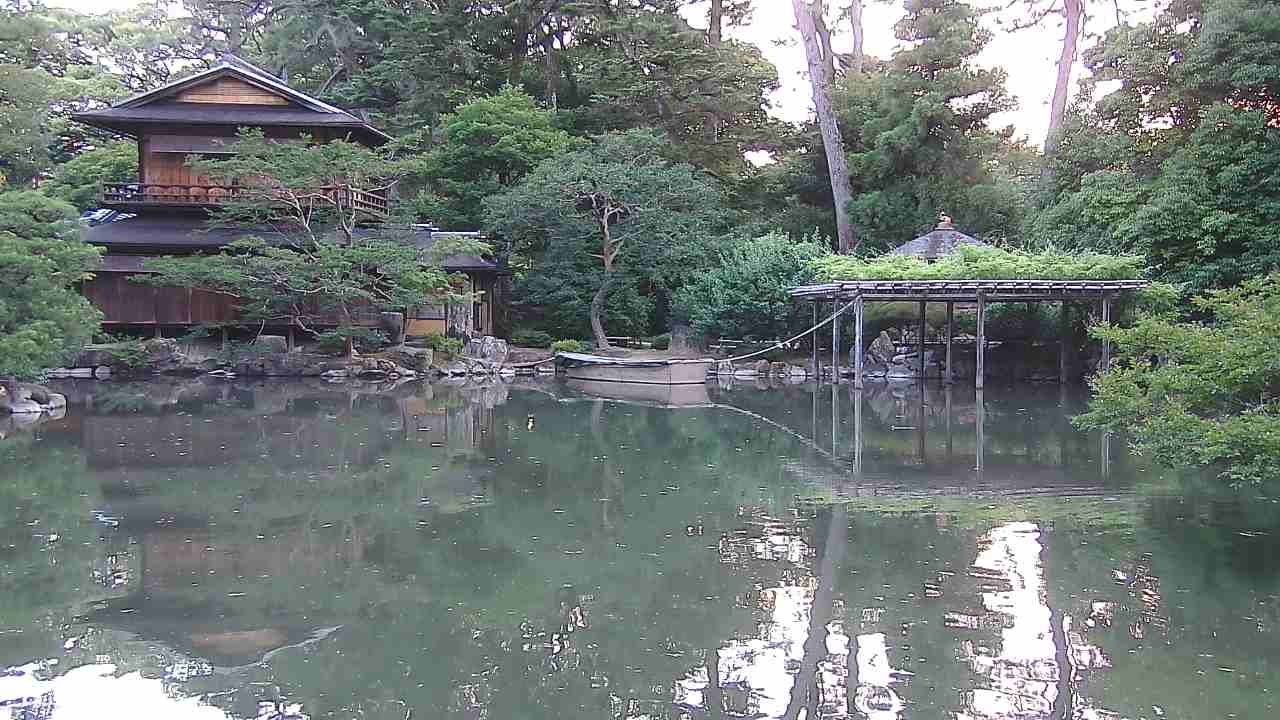 京都御苑（九條家の遺構・拾翠亭）
