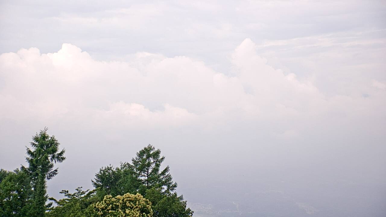 嬬恋村からみた浅間山