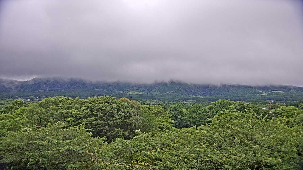南阿蘇からみた阿蘇山系の根子岳