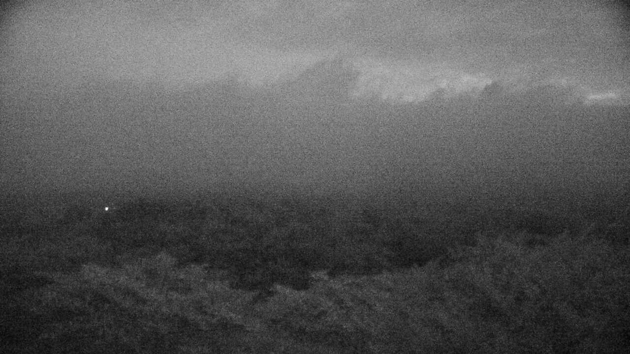 南阿蘇からみた阿蘇山系の根子岳