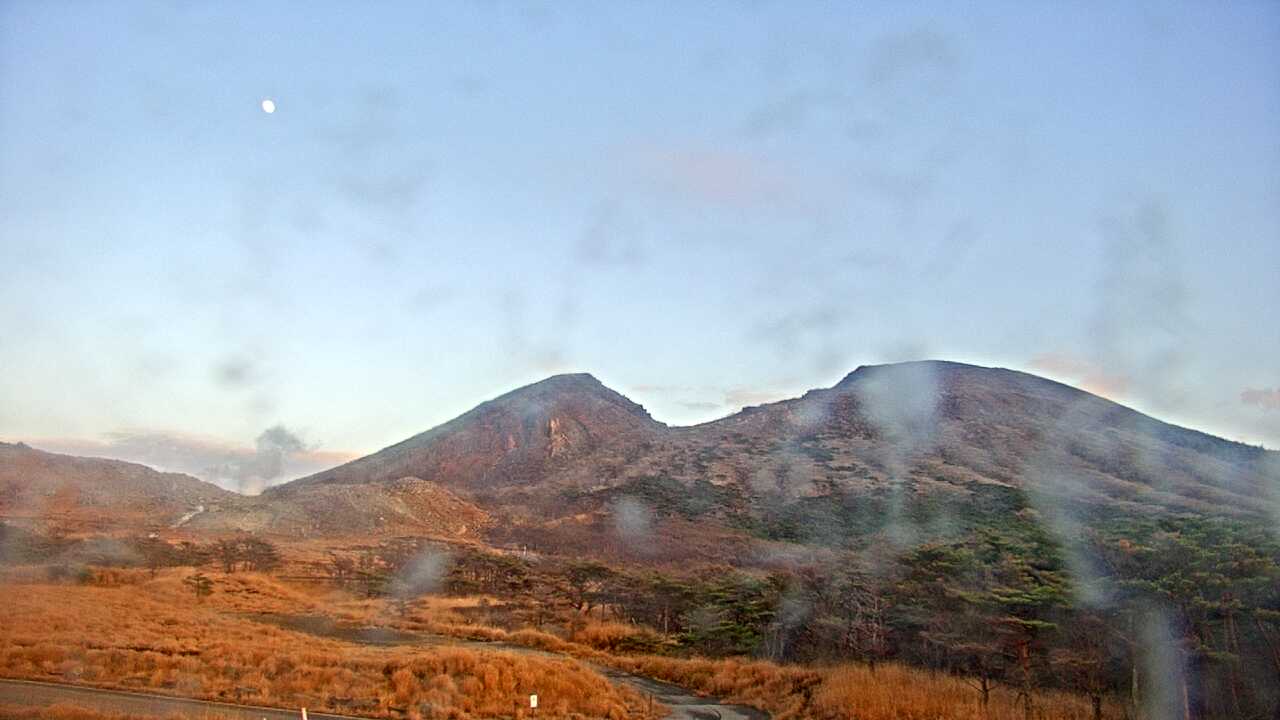 えびの高原からみた霧島連山