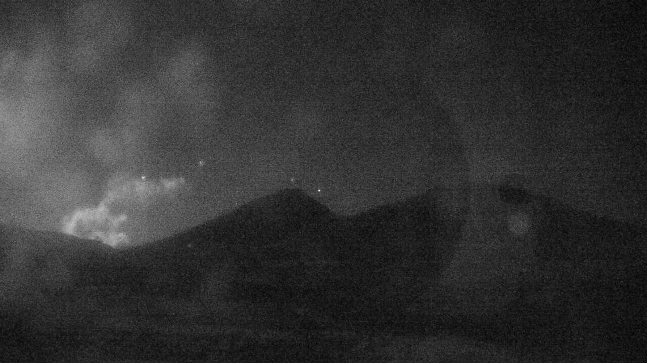 えびの高原からみた霧島連山