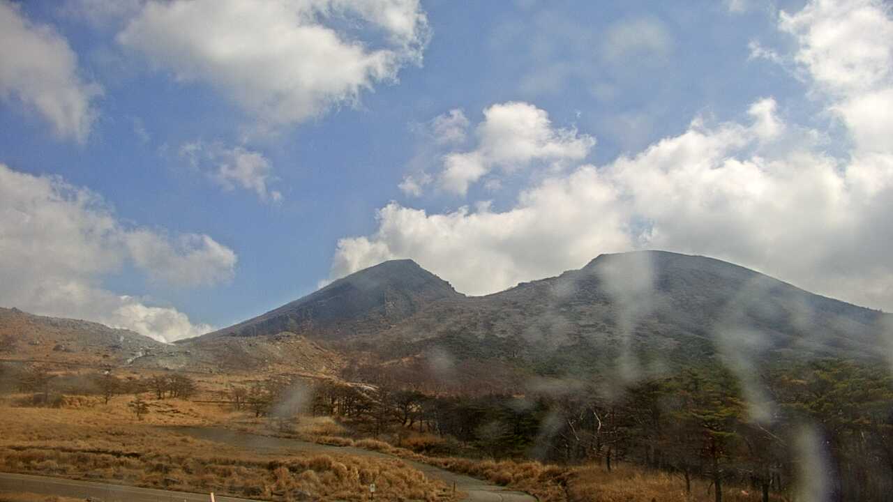 えびの高原からみた霧島連山
