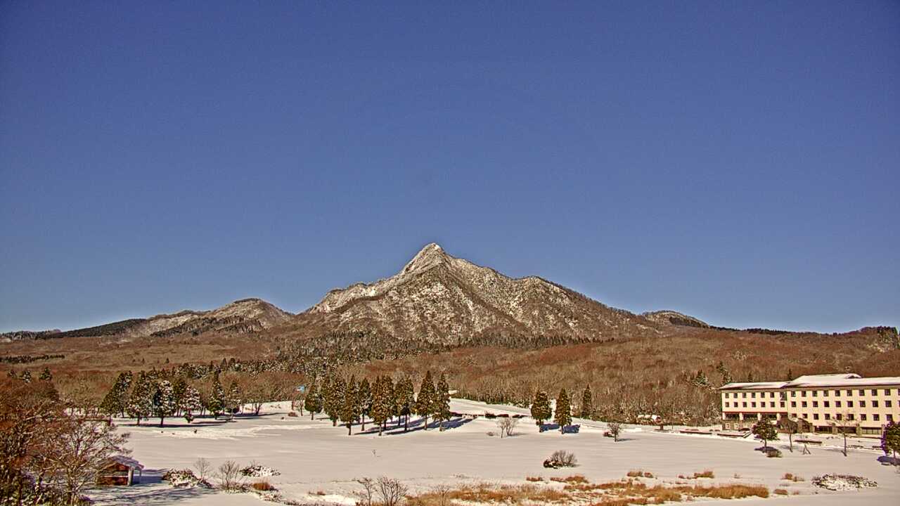 大山鏡ヶ成からみた烏ヶ山
