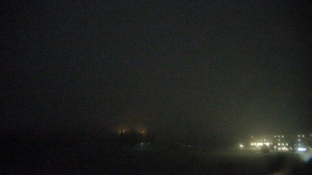大山鏡ヶ成からみた烏ヶ山