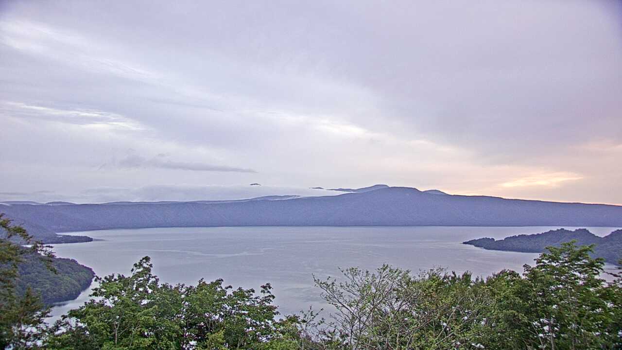 発荷峠からみた十和田湖