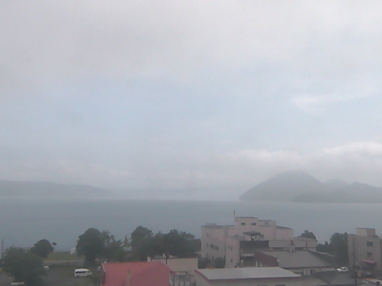 洞爺湖温泉からみた洞爺湖